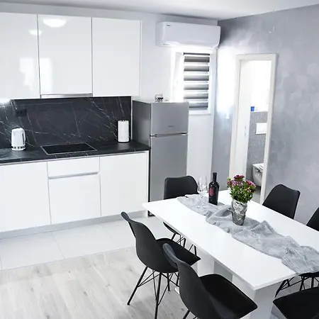 Apartment Light Stobrec